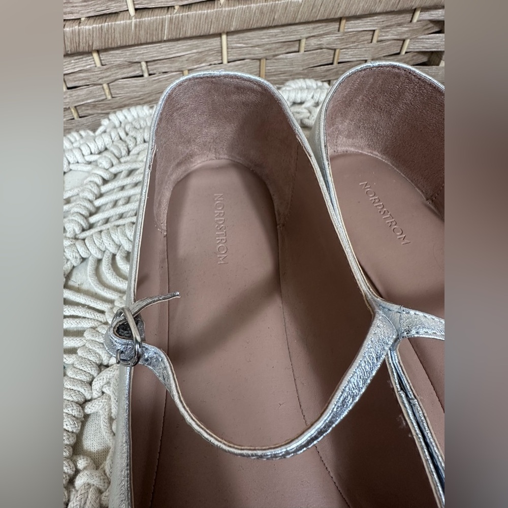 Nordstrom Silver Metallic Square Toe Mary Jane Flats - Size 11 - Picture 8 of 10